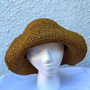 Packable brown women’s hat
